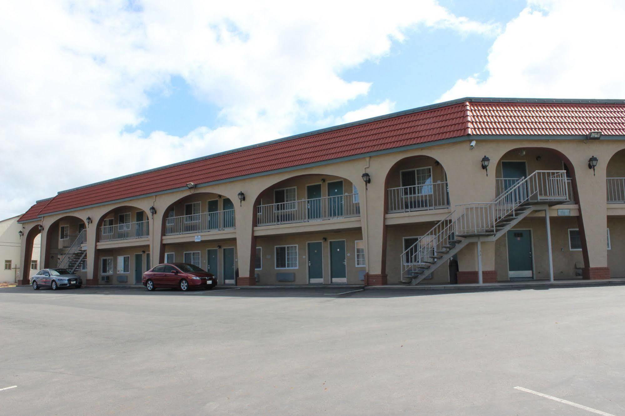 Salinas Inn Exterior foto